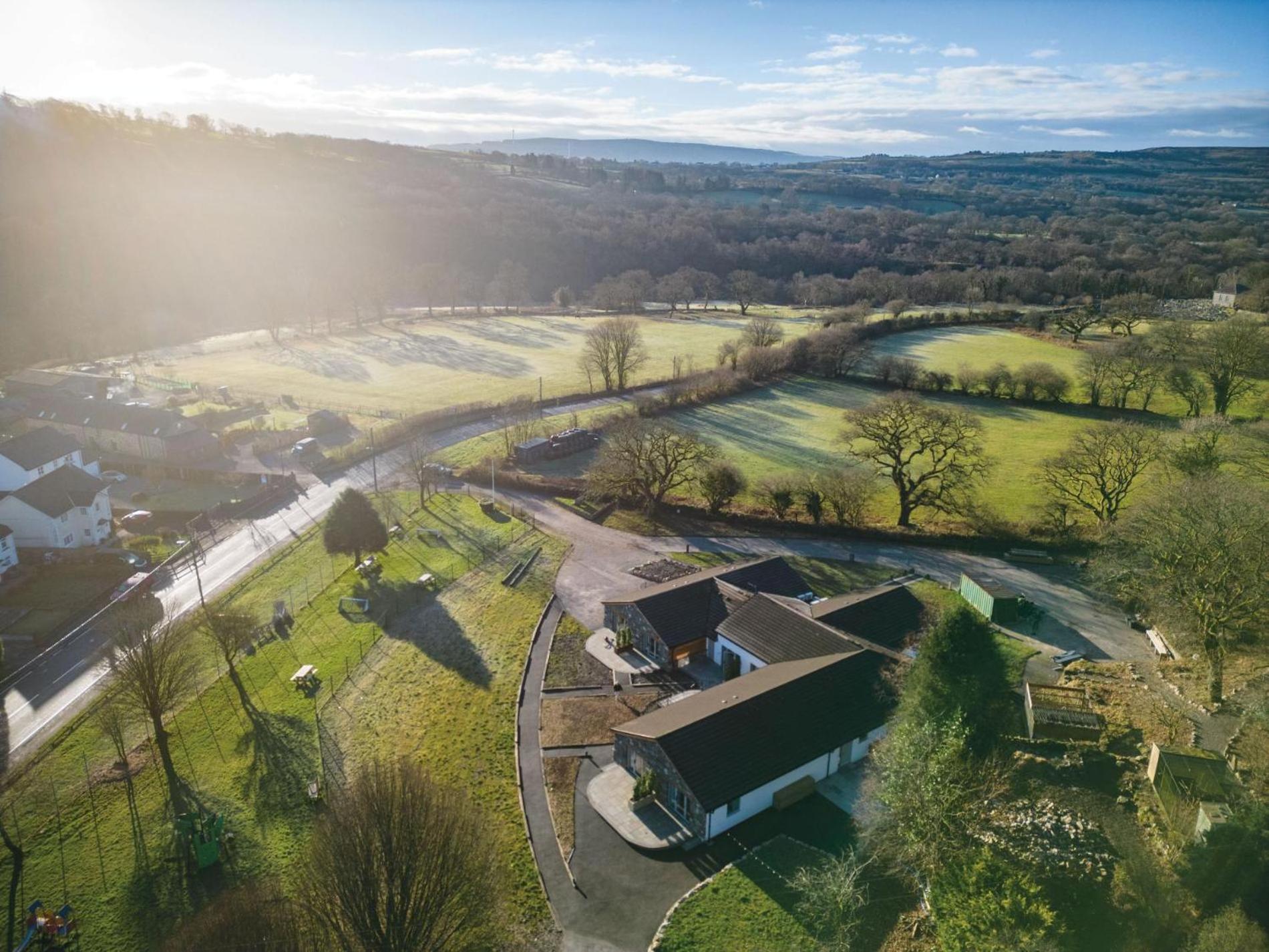 Suite 9 - Sleeping Giant Hotel - Pen Y Cae Inn Brecon Bagian luar foto