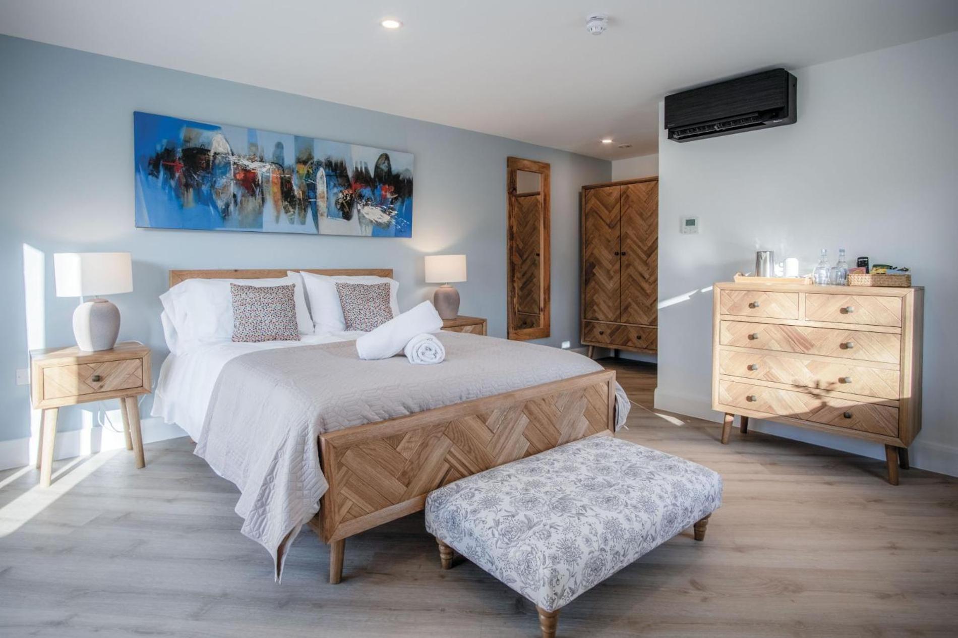 Suite 9 - Sleeping Giant Hotel - Pen Y Cae Inn Brecon Bagian luar foto