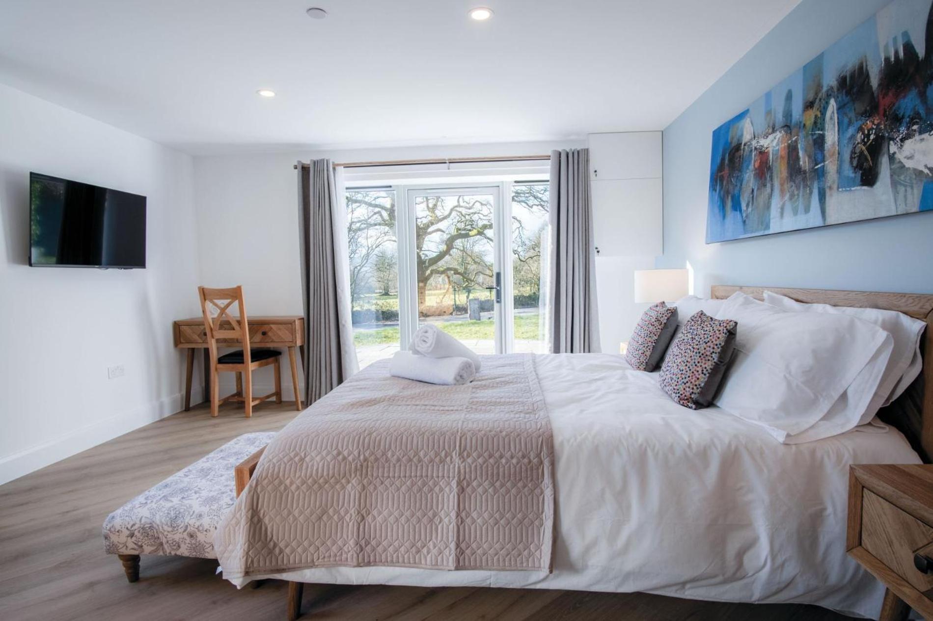 Suite 9 - Sleeping Giant Hotel - Pen Y Cae Inn Brecon Bagian luar foto