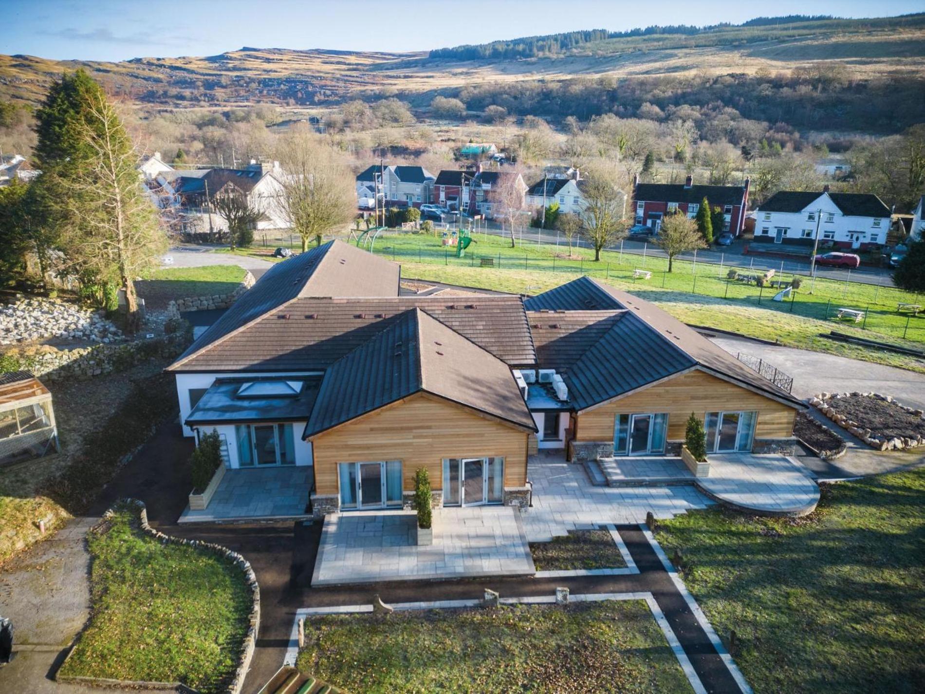Suite 9 - Sleeping Giant Hotel - Pen Y Cae Inn Brecon Bagian luar foto